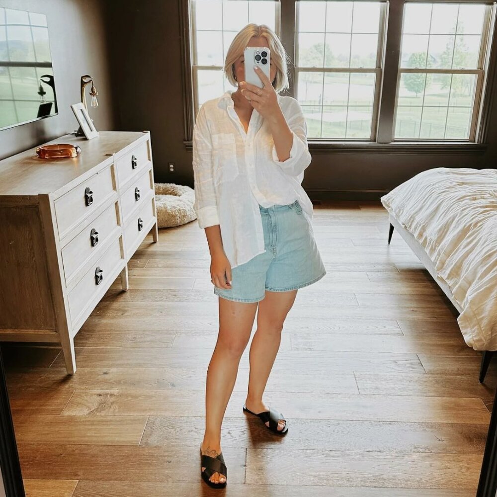 Everlane The A-Line Denim Short in Light Blue (27)